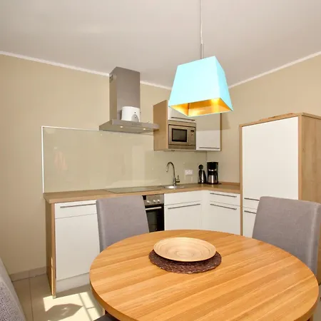 Apartment Strandnahe Mit Balkon, Gratis Nutzung Vom Ahoi Erlebnisbad Und Sauna In Sellin - Rex Rugia 30-8 *